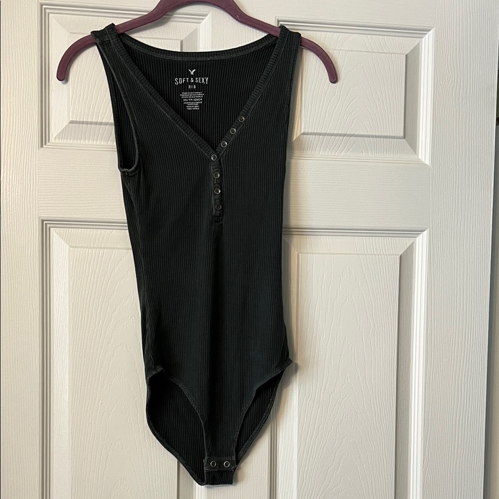 American Eagle Outfitters Gray Ribbed body suit. Size XS